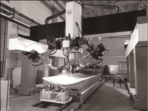 Fig.3Double beam welding equipment of COMAC